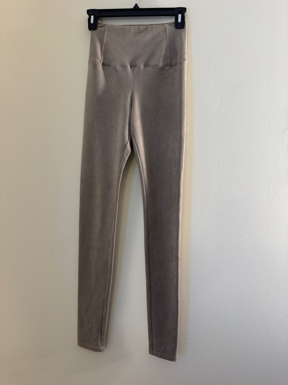 WILFRED ARITZIA Taupe Faux Leather Leggings